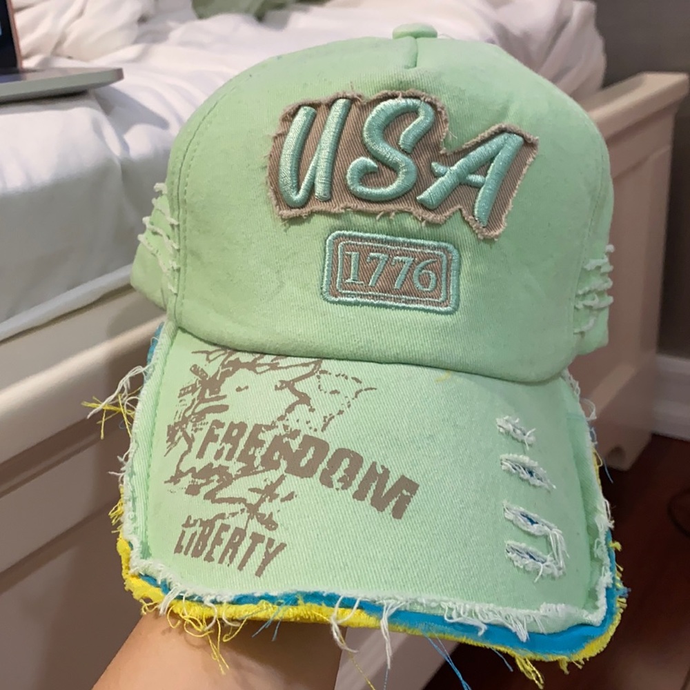 DISTRESSED HAT